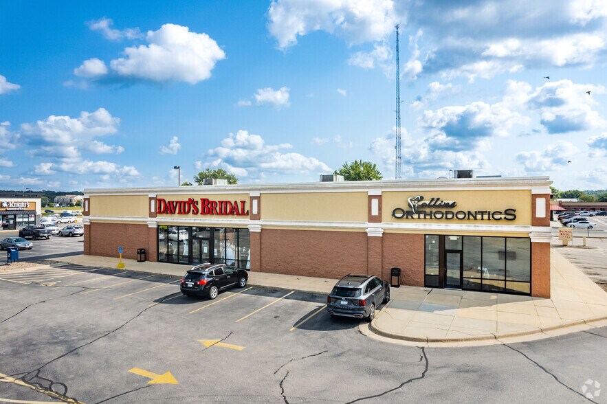 More Photos Of 1290-1300 Salem Rd SW, Rochester General Retail For Lease