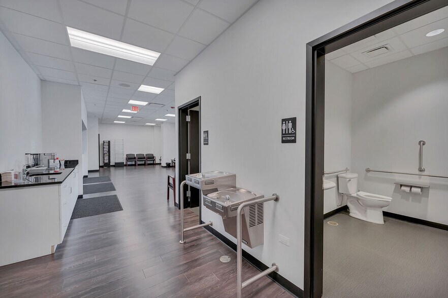 More Photos Of 9300 Waukegan Rd, Morton Grove Medical For Sale