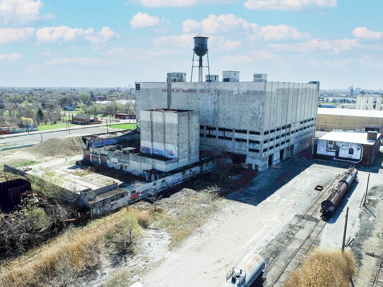 More Photos Of 1921 E Ferry St, Detroit Warehouse For Sale