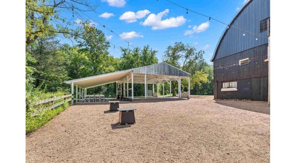 More Photos Of 4340 Pine Rd, Junction City Specialty For Sale