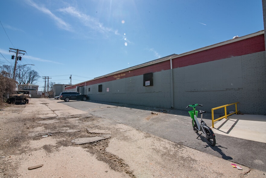 More Photos Of 4128 Hayward Ave, Baltimore Warehouse For Sale
