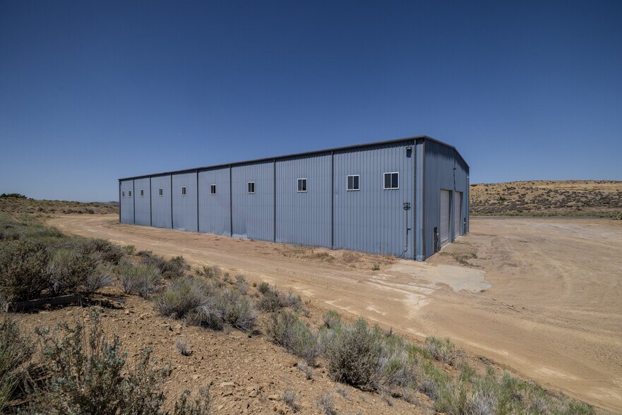 More Photos Of 29282 Stanton Rd, Bonanza Warehouse For Lease