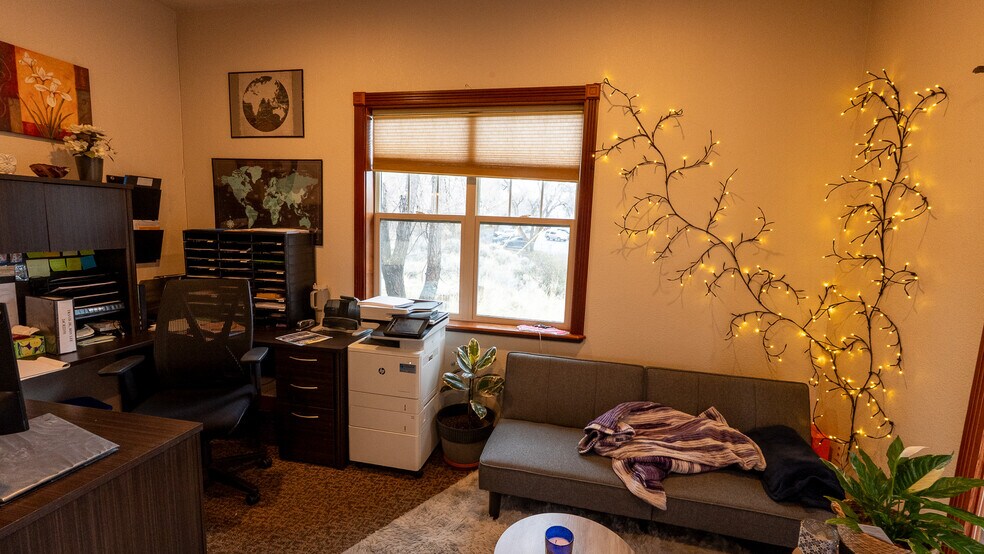 More Photos Of 360 NW Vermont St, Bend Office Residential For Lease