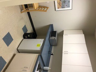 More Photos Of 1445-1457 Merchant Dr, Algonquin Medical For Sale