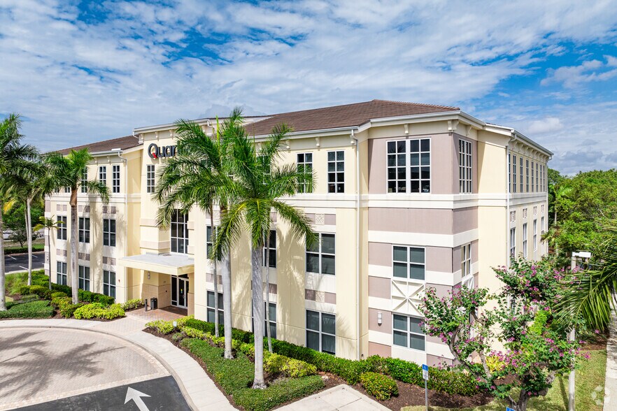 More Photos Of 1395 Panther Ln, Naples Office For Lease