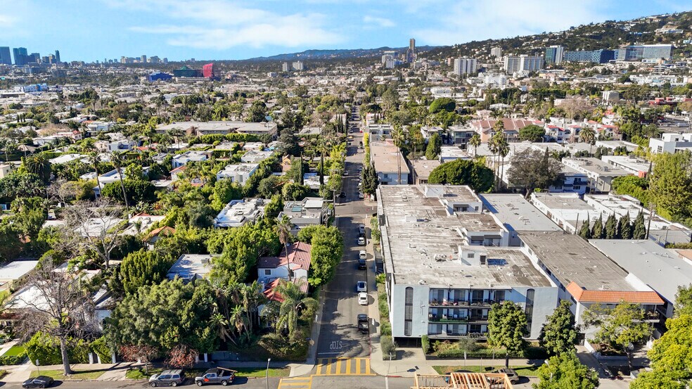 More Photos Of 8011 Romaine St, Los Angeles Apartments For Sale