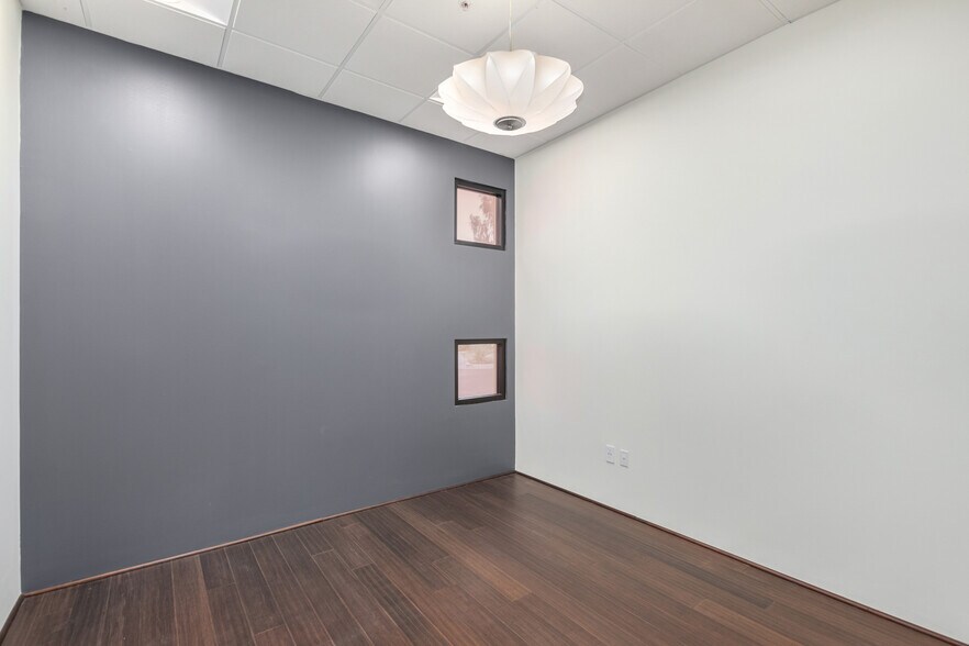 More Photos Of 8165 E Indian Bend Rd, Scottsdale Medical For Lease