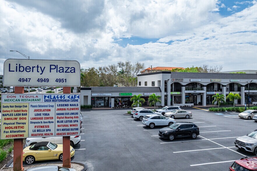 More Photos Of 4947 Tamiami Trl N, Naples Storefront For Lease