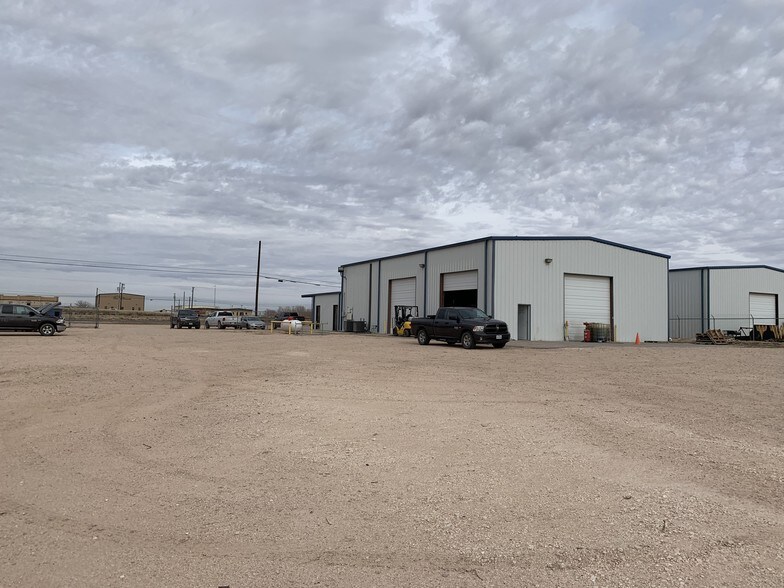 More Photos Of 7907 W Industrial Ave, Midland Warehouse For Lease