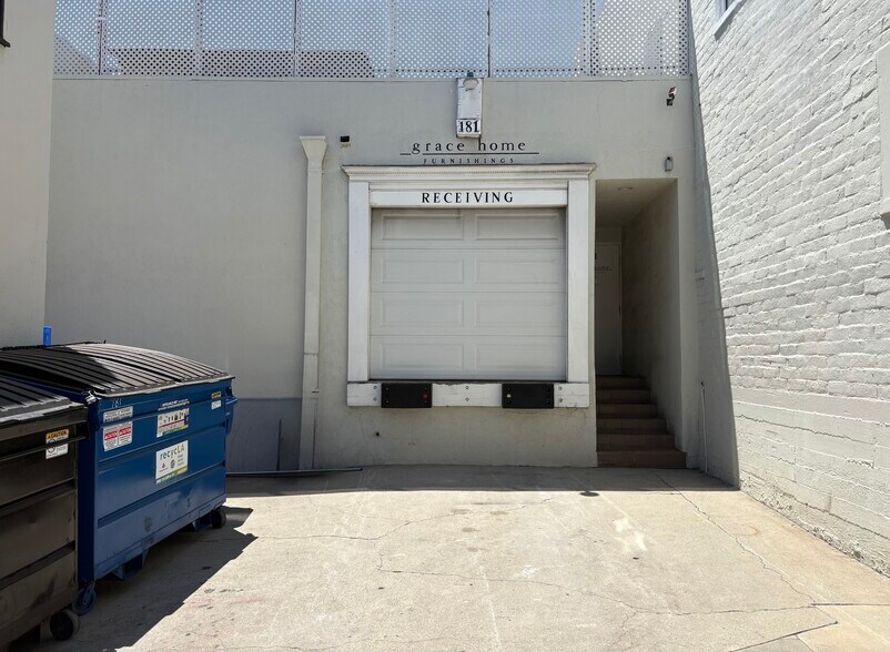 More Photos Of 11628-11632 Barrington Ct, Los Angeles Storefront Retail Office For Lease