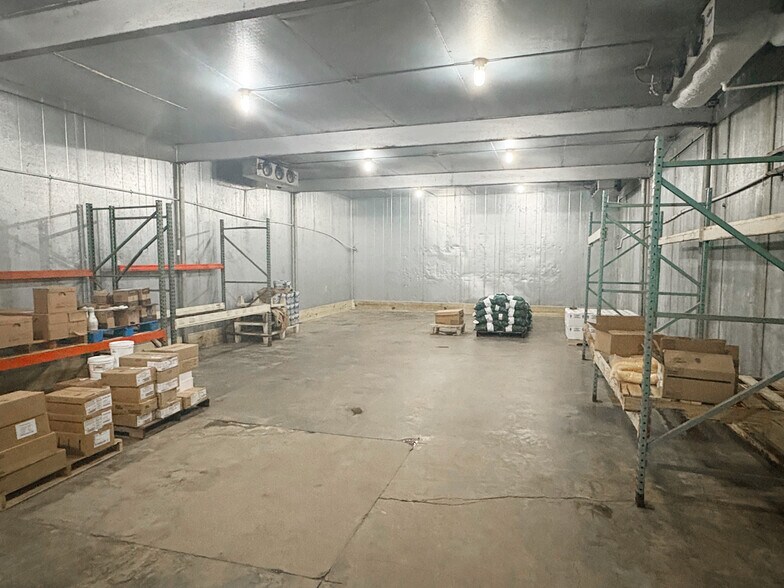 More Photos Of 102 W Canino Rd, Houston Refrigeration Cold Storage For Sale