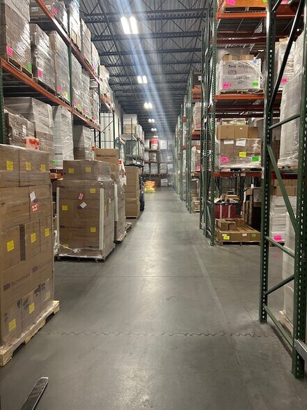 More Photos Of 2500 Lakepointe Pky, Odessa Warehouse For Lease