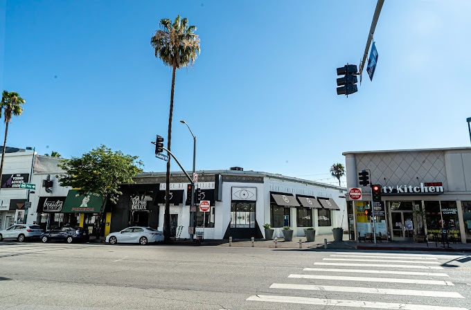 More Photos Of 5217-5223 Lankershim Blvd, North Hollywood Storefront Retail Office For Lease