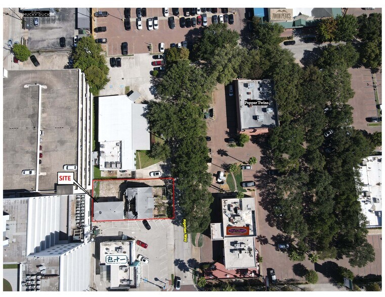 More Photos Of 2504 Algerian Way, Houston Apartments For Sale