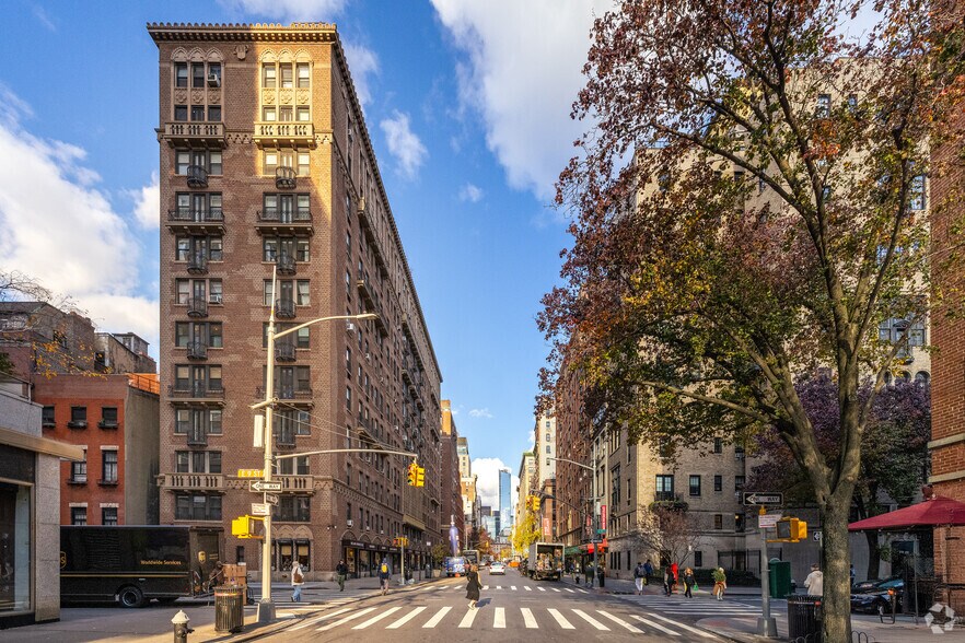 More Photos Of 40-56 University Pl, New York Apartments For Lease