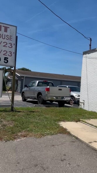 Primary Photo Of 1784 N Hercules Ave, Clearwater Flex For Lease