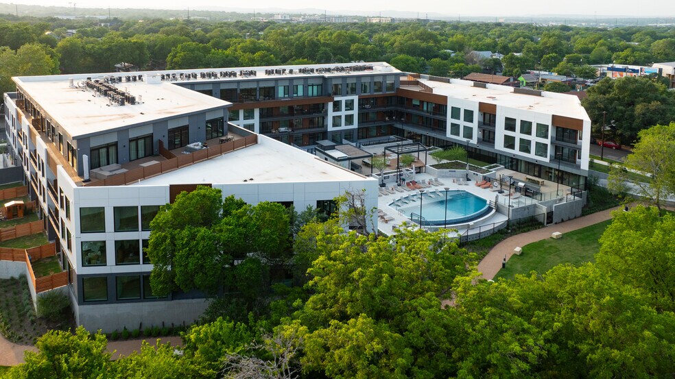 More Photos Of 2209 S First St, Austin Apartments For Sale