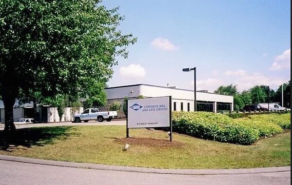 Primary Photo Of 8 Forest Pky, Shelton Manufacturing For Lease