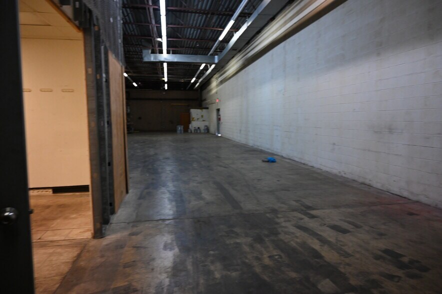 More Photos Of 2300 Claremont Ave, Ashland Storefront For Sale