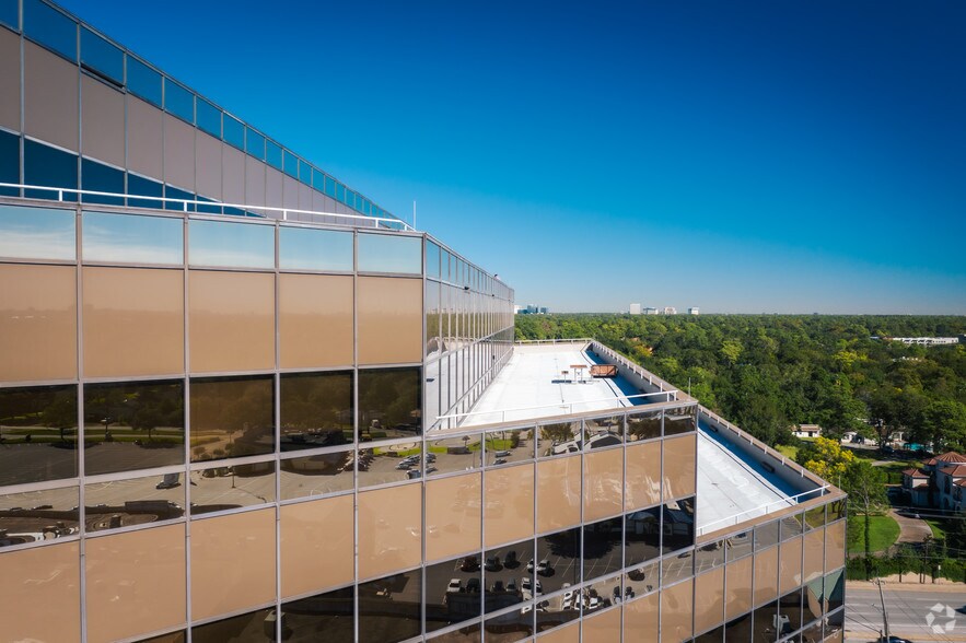 More Photos Of 9801 Westheimer Rd, Houston Office For Lease