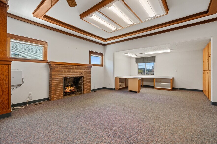 More Photos Of 1068 Market Blvd, Chehalis Office For Sale