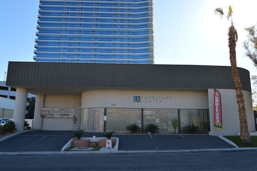 More Photos Of 3061 Business Ln, Las Vegas Warehouse For Sale