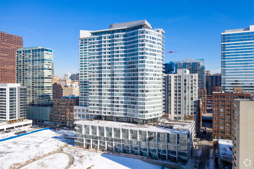 More Photos Of 720 S Wells St, Chicago Multifamily For Sale