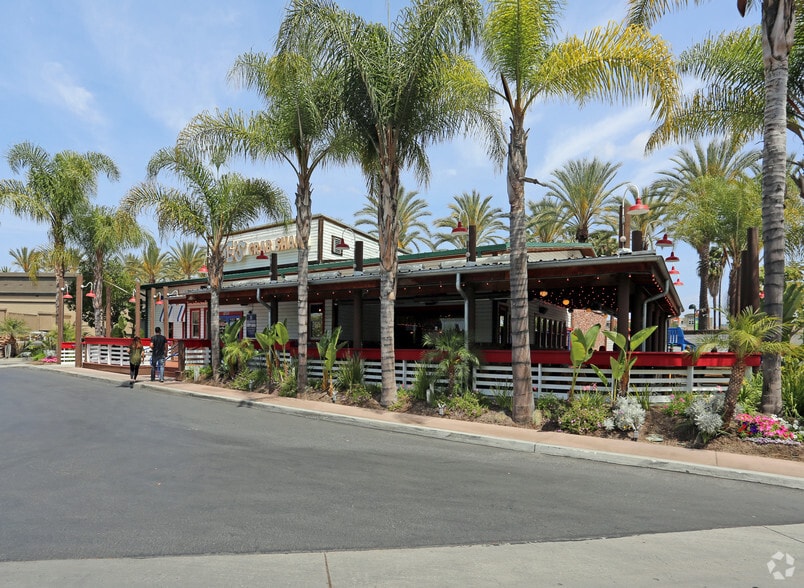 More Photos Of 12011 Harbor Blvd, Garden Grove Restaurant For Lease