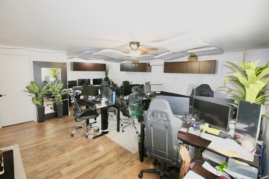 More Photos Of 610 Dundee Rd, Dundee Storefront Retail Residential For Sale