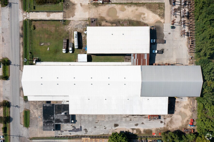 More Photos Of 2075 Afton St, Houston Warehouse For Lease
