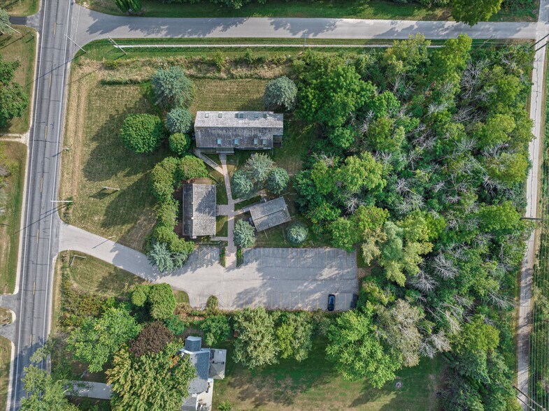 More Photos Of 14135 N Cedarburg Rd, Mequon Office For Lease
