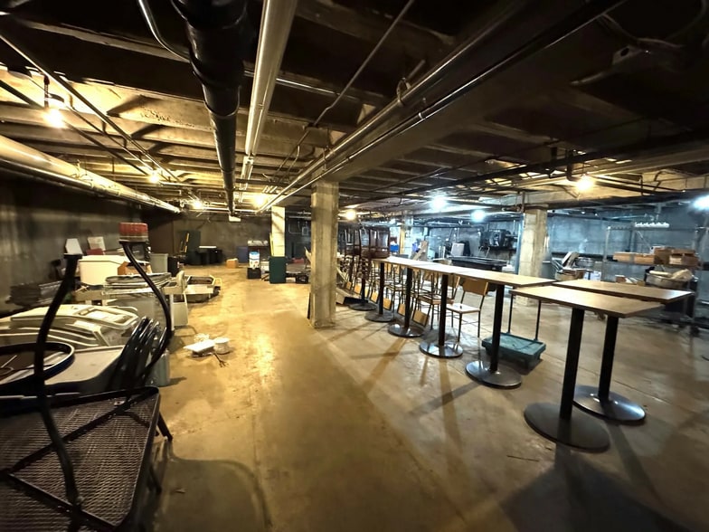 More Photos Of 1023-1025 W Belmont Ave, Chicago Storefront For Sale