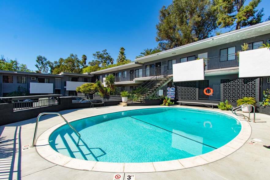 More Photos Of 200 S Avenue 59, Los Angeles Apartments For Sale