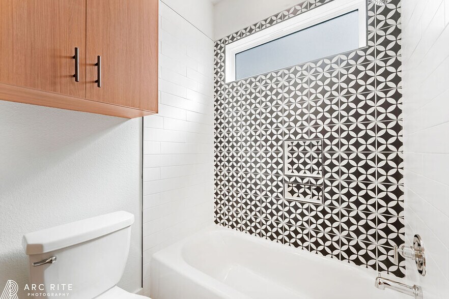 More Photos Of 2303 Toledo-4509 22nd Pl, Lubbock Specialty For Sale