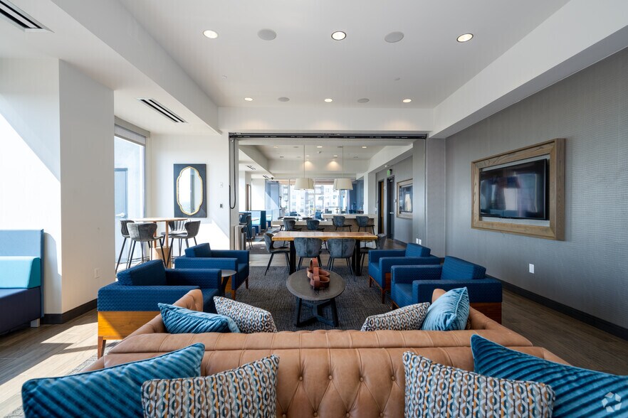 More Photos Of 51 Rainey St, Austin Apartments For Lease