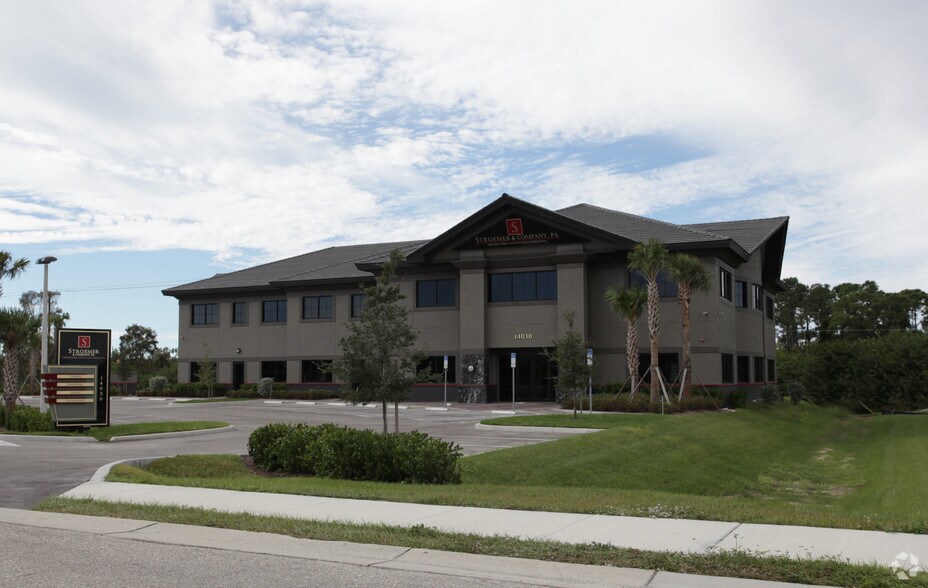 More Photos Of 14030 Metropolis Ave, Fort Myers Office For Lease