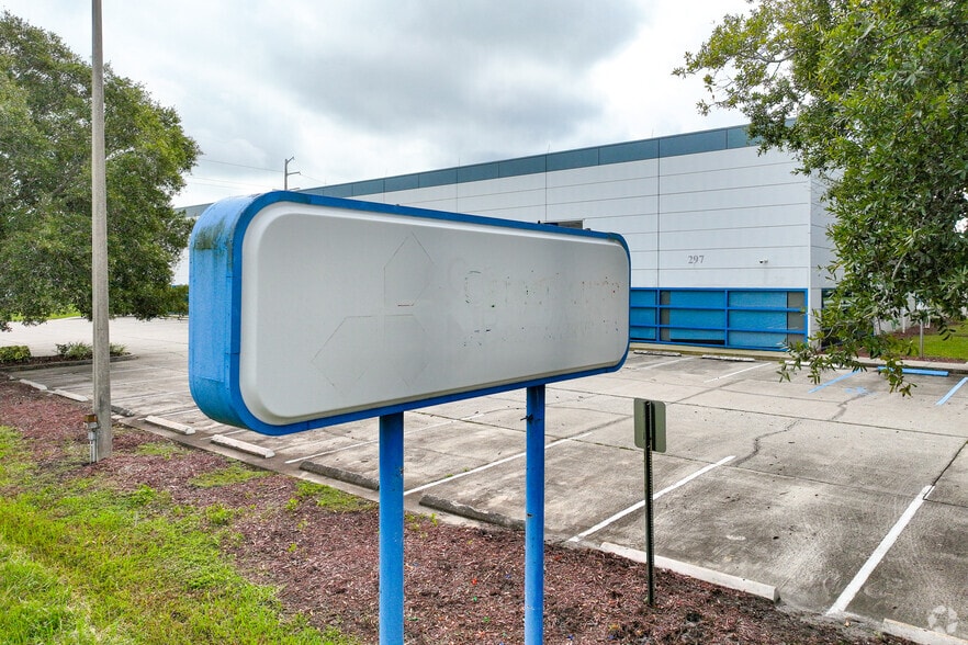 More Photos Of 295 Barnes Blvd, Rockledge Office For Sale