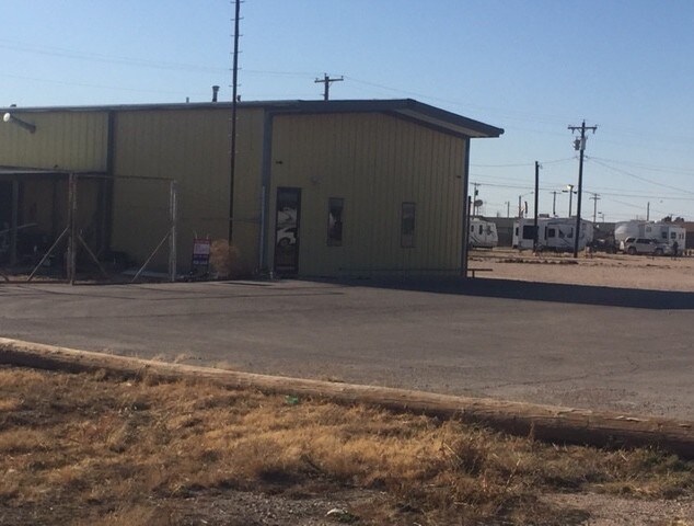 More Photos Of 2330 S Main Ave, Lovington Warehouse For Lease