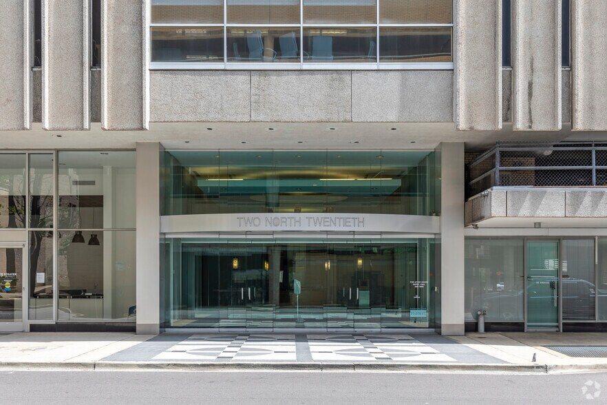 More Photos Of 2 20th St N, Birmingham Office For Lease