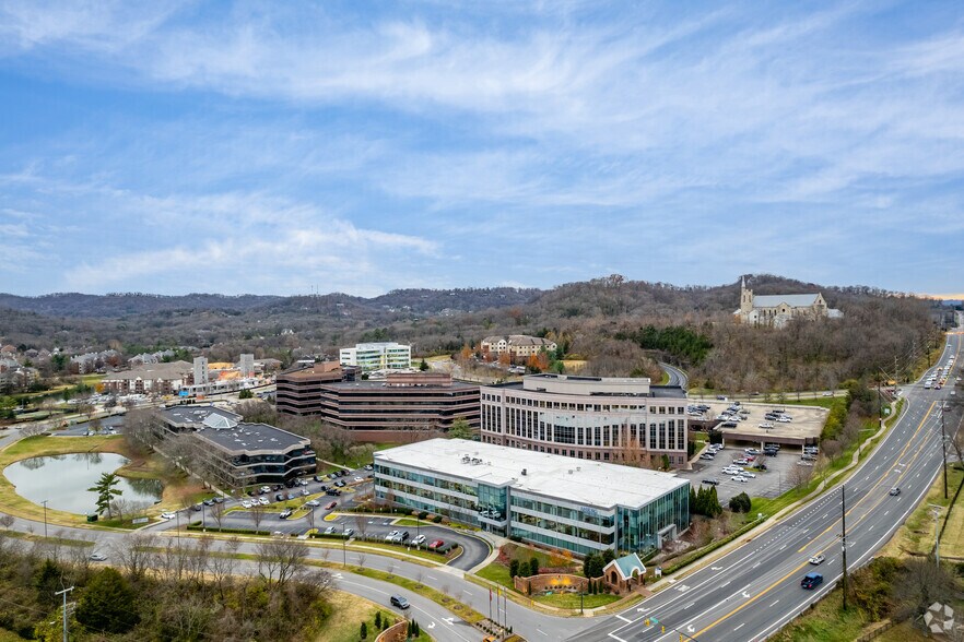 More Photos Of 1 Burton Hills Blvd, Nashville Unknown For Lease