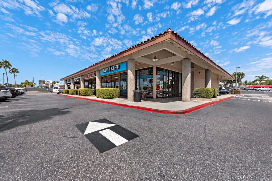 More Photos Of 5735-5767 E Pacific Coast Hwy, Long Beach Unknown For Lease