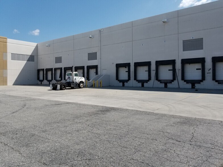 More Photos Of 13500 Marlay Ave, Fontana Warehouse For Lease