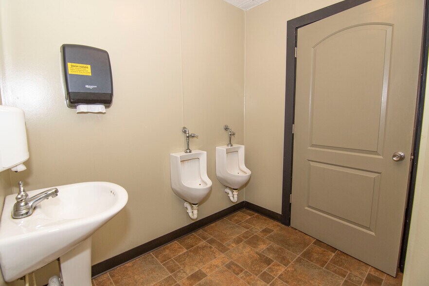 More Photos Of 910 Rock City Rd, Ballston Spa Restaurant For Sale