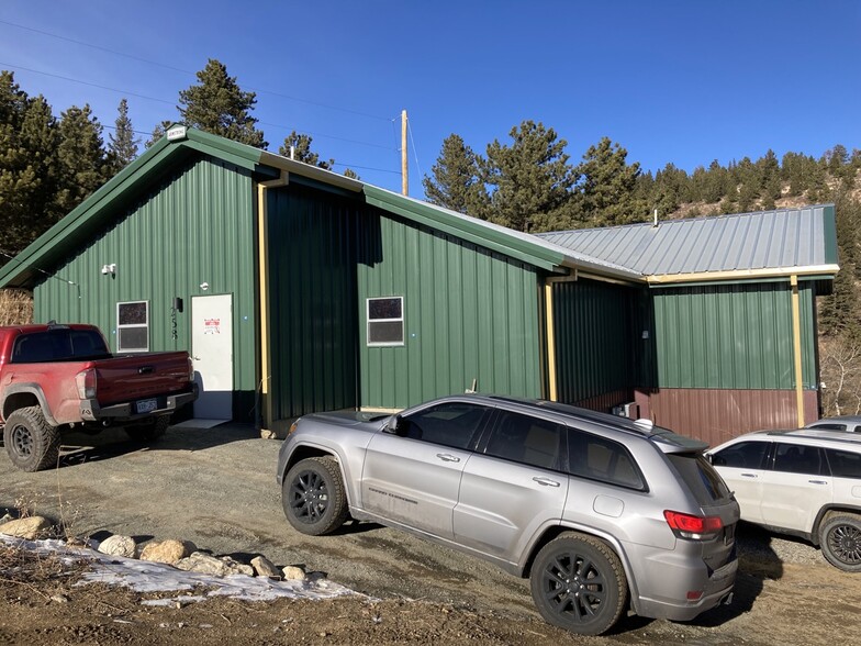 Primary Photo Of 258 E 5th St, Nederland Warehouse For Sale