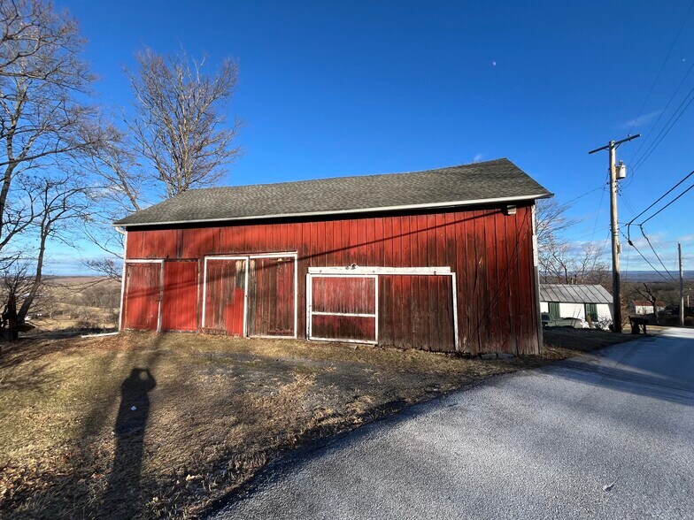 More Photos Of 156 Mount Zion Rd, Marlboro Flex For Sale