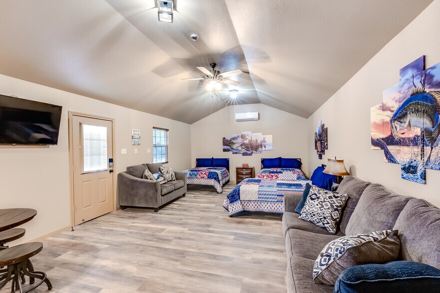 More Photos Of 200 King Ranch Rd, Gatesville Specialty For Sale