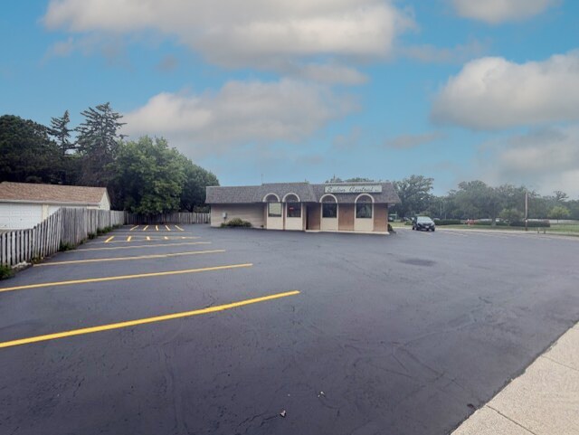 Primary Photo Of 109 S Walter Ave, Appleton Freestanding For Sale