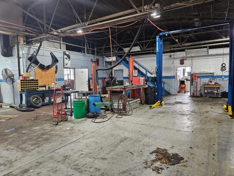 More Photos Of 73 N Highland Ave, Nyack Auto Repair For Sale