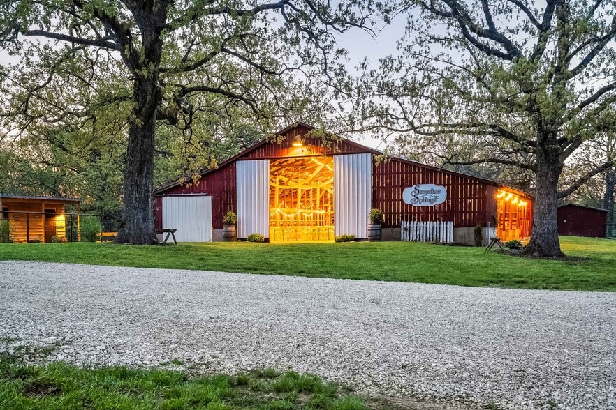 More Photos Of 129 Vaughan Rd, Eldon Lodge Meeting Hall For Sale