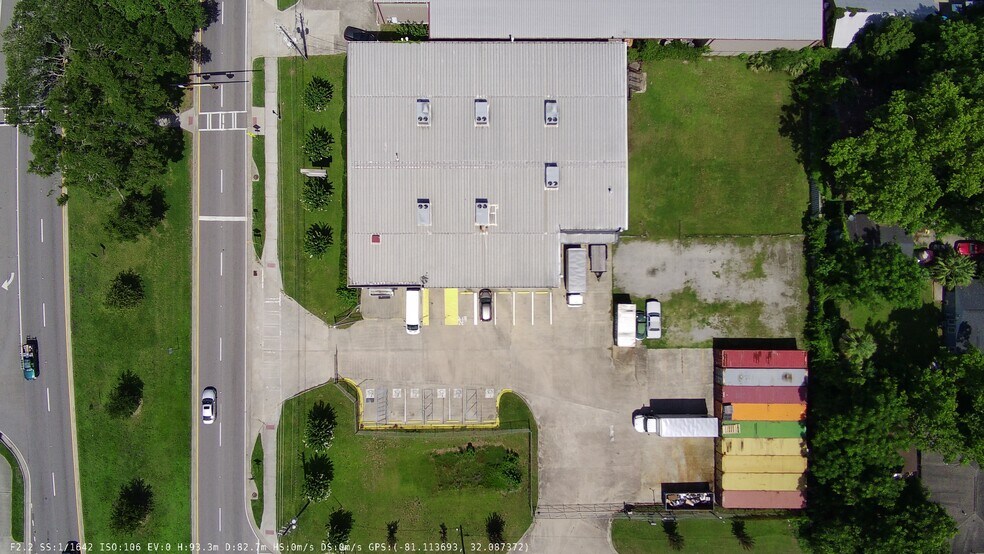 More Photos Of 1200 W Bay St, Savannah Warehouse For Lease